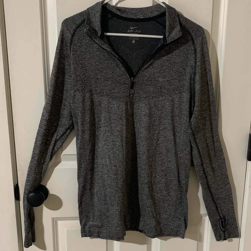 Nike pullover - Picture 2 of 5